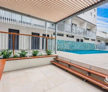 Fully Furnished, Pool, Flexible Lease term options in a GREAT Location - Photo 1