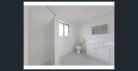 Newly renovated 2 bedroom unit - Photo 2