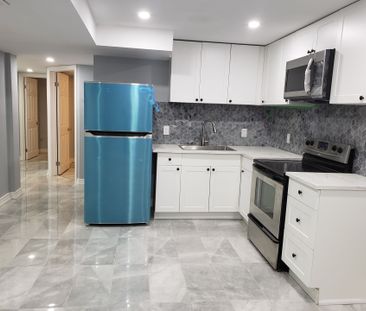 For Lease - 24 Weston Crescent, Ajax, Ontario - Photo 2