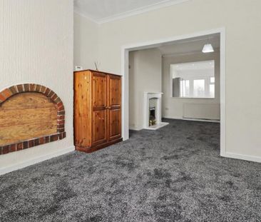 2 bedroom end of terrace house to rent - Photo 2