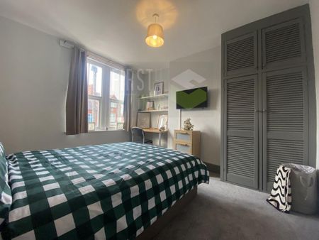 3 bedroom terraced house to rent - Photo 4
