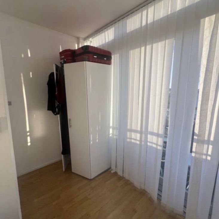 Room in a Shared Flat, Holly Court, SE10 - Photo 1