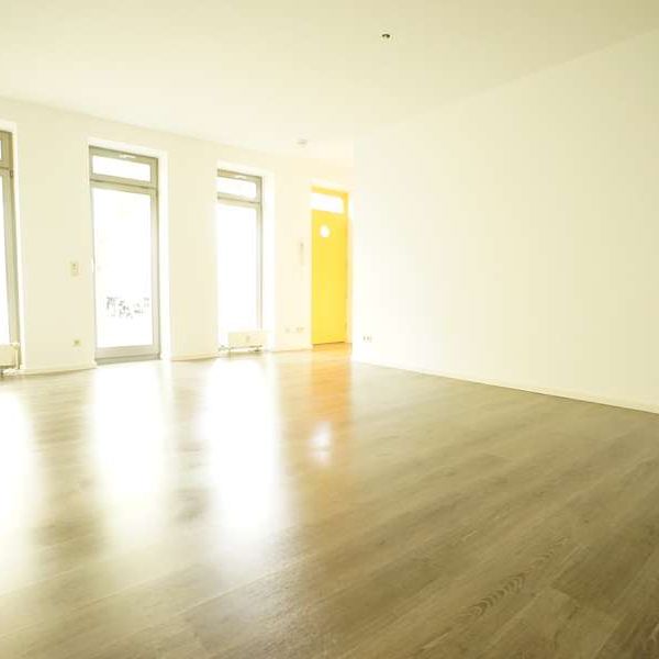 **NEU** attraktive 1-Raum-Wohnung im Hinterhaus mit EBK und Terrasse - Foto 1