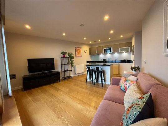 1 Bed Flat, Candle House, LS1 - Photo 1