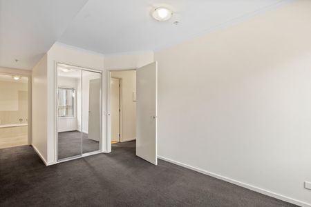 2/1 Gumbri Place, Brunswick VIC 3056 - Photo 5