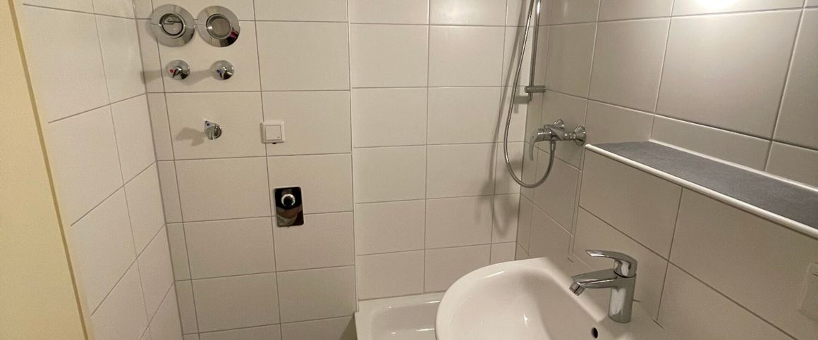 Mietwohnung in Erlangen - Gute Anbindung, modernes Bad, Parkettboden und EBK! - Foto 1