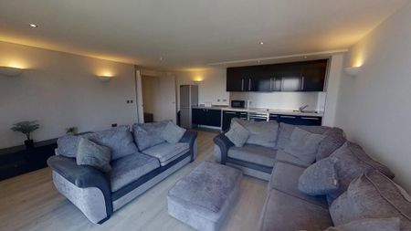 2 bedroom flat to rent - Photo 2