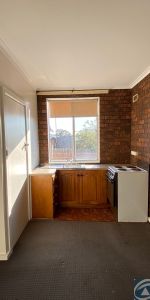 STUDIO FOR LEASE! - Photo 3