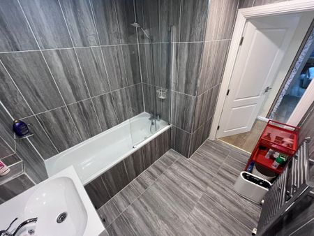 Coutts Court - Photo 2