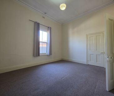 BEAUTIFUL CHARACTER HOME WITH AN EASY COMMUTE TO THE CITY - Photo 2