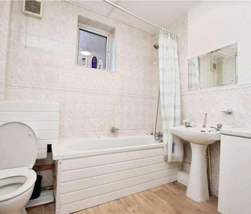 Chadwell Heath Lane, Chadwell Heath, Romford, RM6 - Photo 6