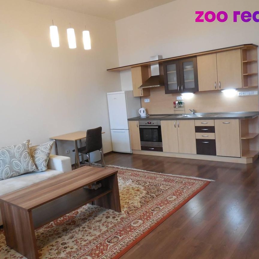 Pronájem bytu 2+kk 57 m² - Photo 1