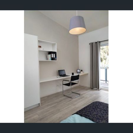 Best location of Furnished Student Studio - Photo 3