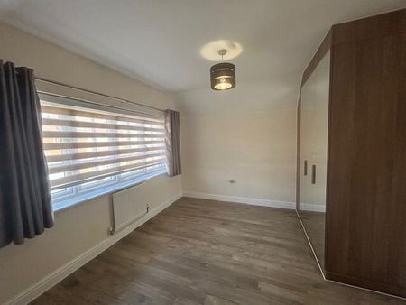 4 bedroom detached house to rent - Photo 5