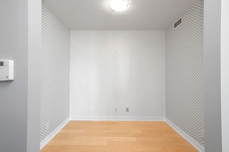 For Lease - 81 Navy Wharf Court Unit# 1812, Toronto, Ontario - Photo 2