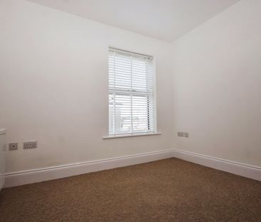 Wimborne Road, Bournemouth - Photo 1