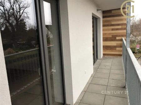 Pronájem moderního, prostorného bytu 3+kk s lodžií a parkovacím stáním - Photo 3