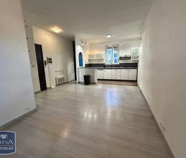 Location Appartement 2 pièces 46m² TOULON 83000 - Photo 5