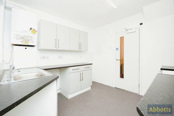 St. Christophers Close, Canvey Island - Photo 1