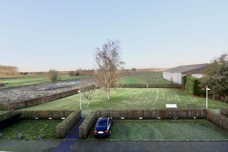 Energiezuinig, lichtrijk appartement met 2 slpks, 2 terrassen, garage en autostaanplaats voor 875 EUR/mnd - Photo 2