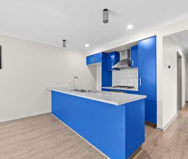 Beautiful Double Storey house in Wollert! - Photo 5