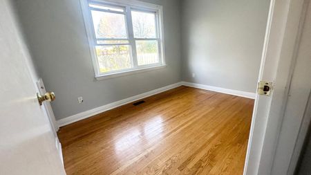 For Lease - 1222 Hillcrest Avenue, London East, Ontario - Photo 3