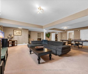 404 WRIGHT CRESCENT, Niagara-on-the-Lake, Ontario, L0S1J0 - Photo 3