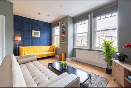 3 Bed Flat, Shepherds Bush, W12 - Photo 3