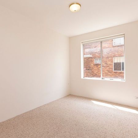 Quiet and Comfortable Apartment - Photo 3