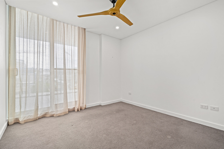 Fully Furnished - Right in the heart of Terrigal! - Photo 3