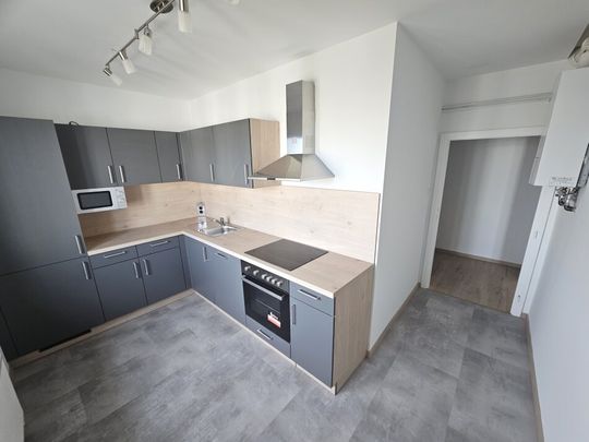 Sonnwendviertel, Erstbezug nach Sanierung, 5 Liftstock,WG-tauglich helle, moderne Wohnung, 4 Min zur U-Bahn, 1.200 € - Photo 1