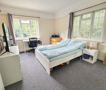 3 bedroom flat to rent - Photo 6
