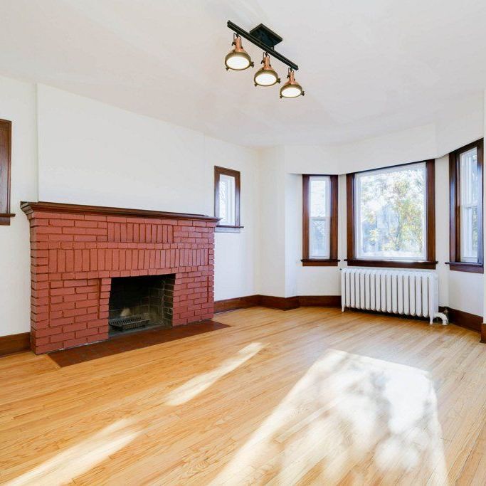 For Lease - 18 Golfdale Road Unit# 2, Toronto, Ontario - Photo 1