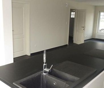 Huis te huur in Diepenbeek voor € 1.100 met 3 slaapkamers - Photo 3