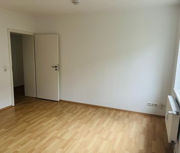 Geräumige 3-Zimmer-Wohnung in zentraler Lage! - Photo 5