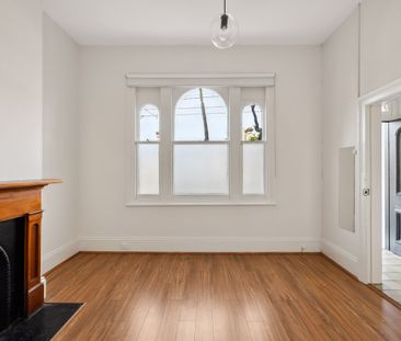 6 Phillip Street, Newtown NSW 2042 - House For Rent | Domain - Photo 2