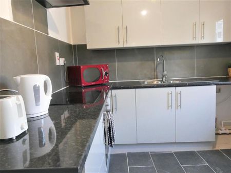 5 bedroom house share to rent - Photo 4