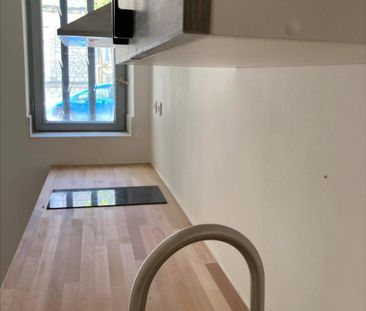 APPARTEMENT T2 CHATEAURENARD 606.50 € - Photo 2