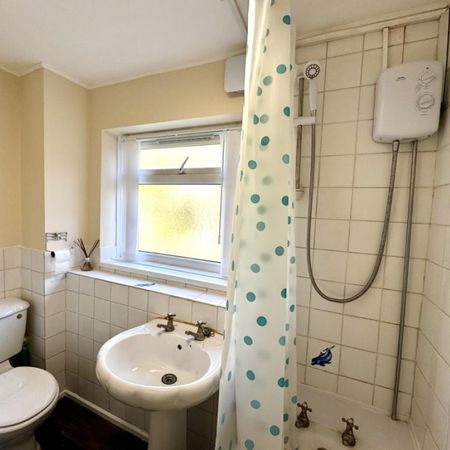 1 Bedroom Terraced House - Photo 4