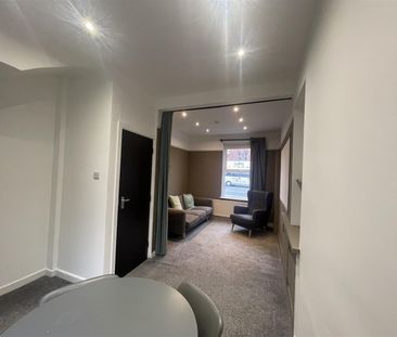 122 Bloomfield Avenue, - Photo 1