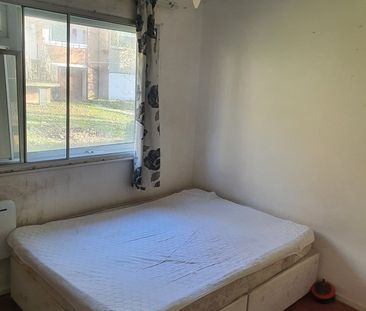 2 Bed Maisonette, Linden Court, LU2 - Photo 2