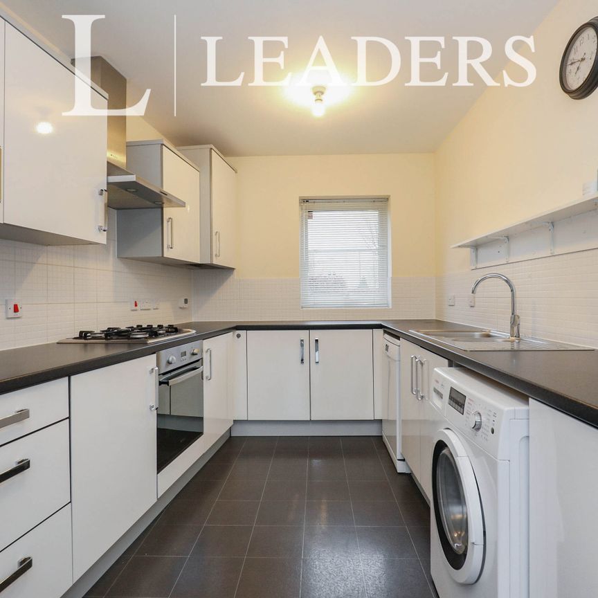 4 bedroom house to rent Einstein Crescent, Duston, Northampton, Northamptonshire, NN5 - Photo 1