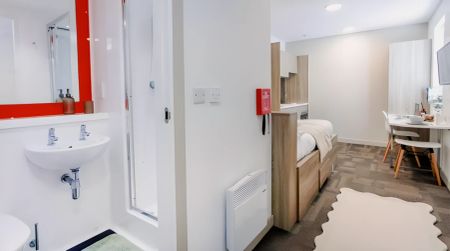 Superior Plus Studio - Photo 3