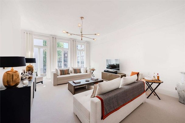 A large and spacious lateral first floor unfurnished flat. - Photo 1