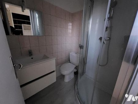 BERNAY CENTRE VILLE STUDIO RENOVE DE 20 m² - Photo 4