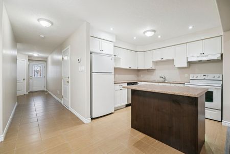 For Lease - 62 Quigley Street, Essa, Ontario - Photo 3