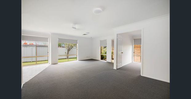 Peaceful 3 Bedroom Villa in Prime Killarney Vale Location - Photo 1