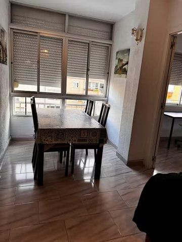 Calle Martínez Maldonado, Málaga, Andalusia 29010 - Photo 2