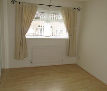 Heol Gwenallt, Gorseinon, SWANSEA - Photo 2