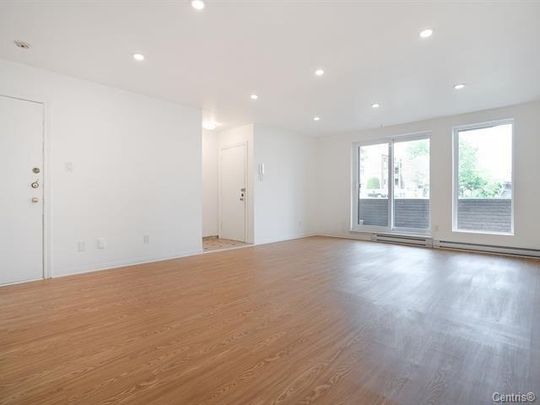 1875 Av. Alfred - Photo 1